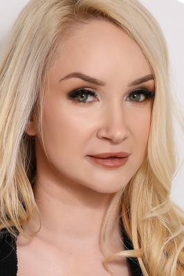 Maxine Kim Brown from BRAZZERS